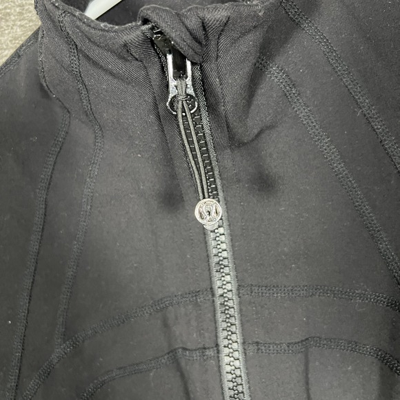 Lululemon Define Jacket Womens 6 Black Full Zip Thumbholes Track Athletic Yoga - Picture 2 of 7